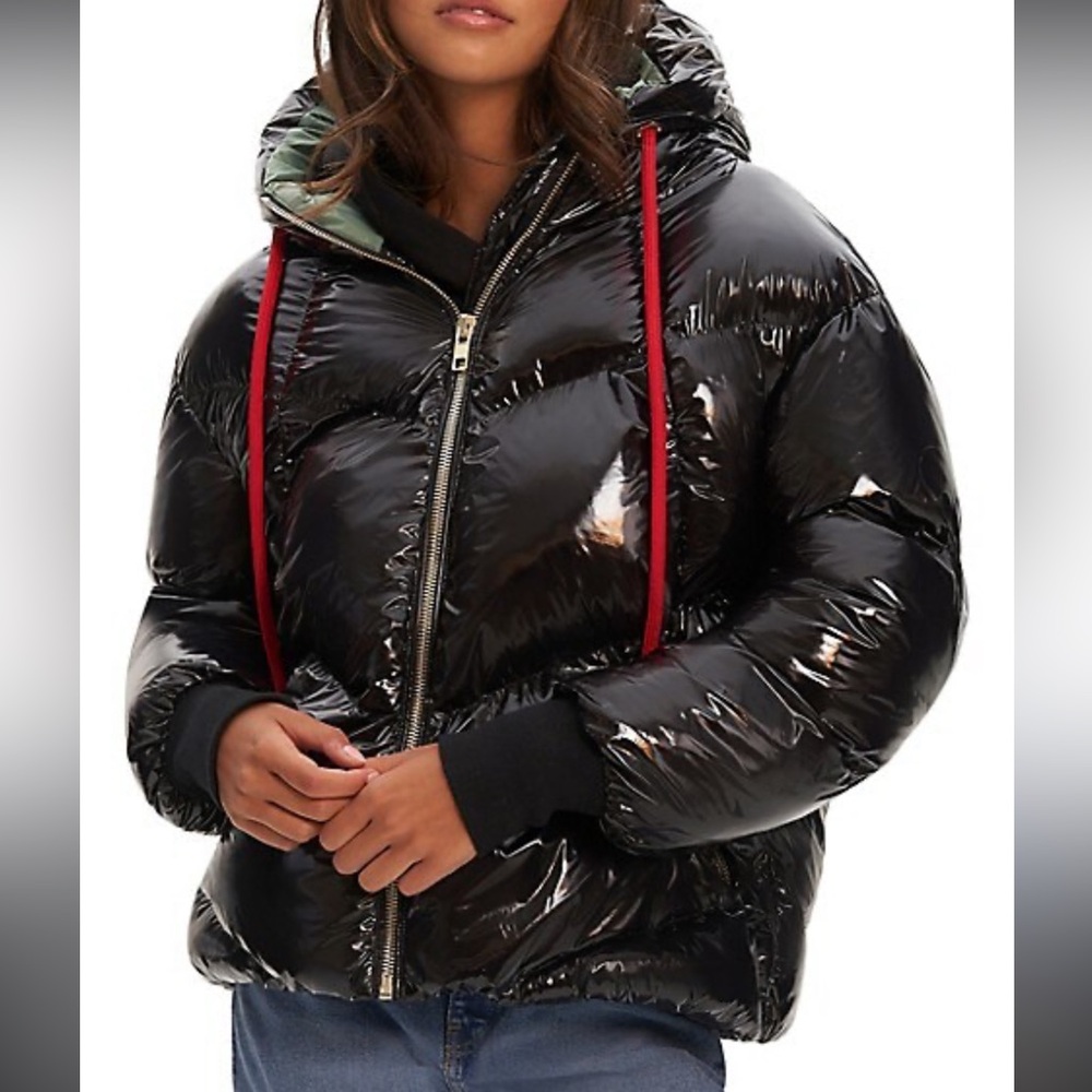 NWOT Medium Noize Outerwear Fiorella Short Puffer